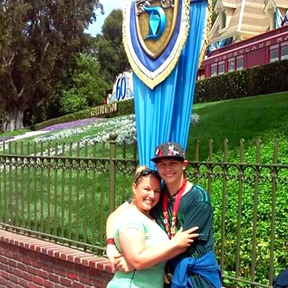 Meet your Posher, Mum and Kiddo! - Picture 5 of 16